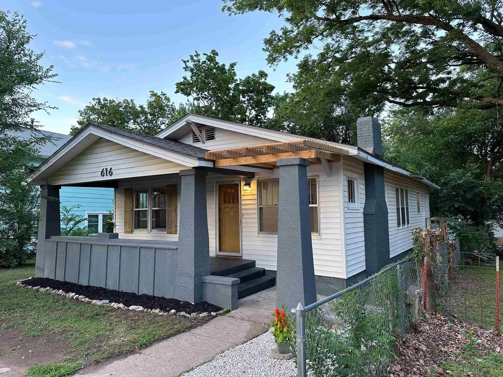 616 N 4th Street Arkansas City KS 67005