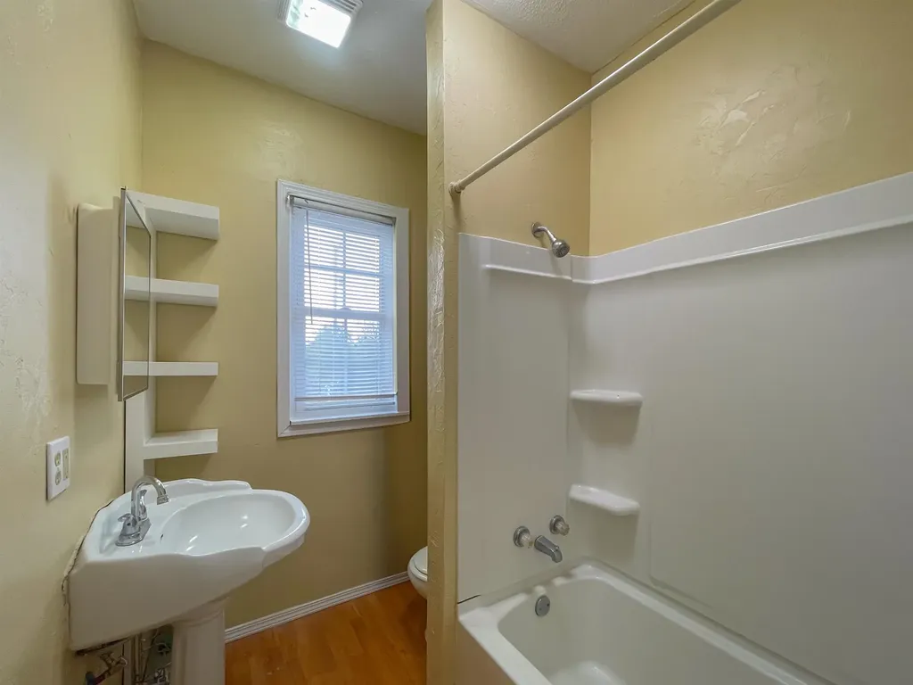 825 N 7th Street Arkansas City KS 67005