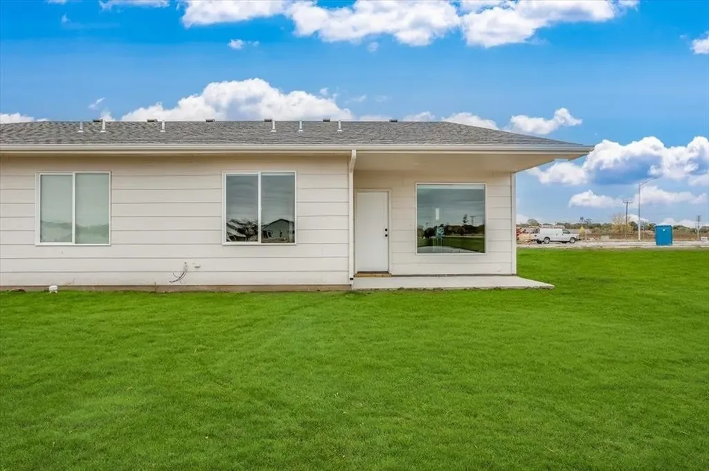 5501-5503 N Sandkey Court Wichita KS 67204
