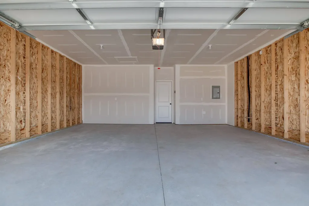 2937 S Maize Court Wichita KS 67215