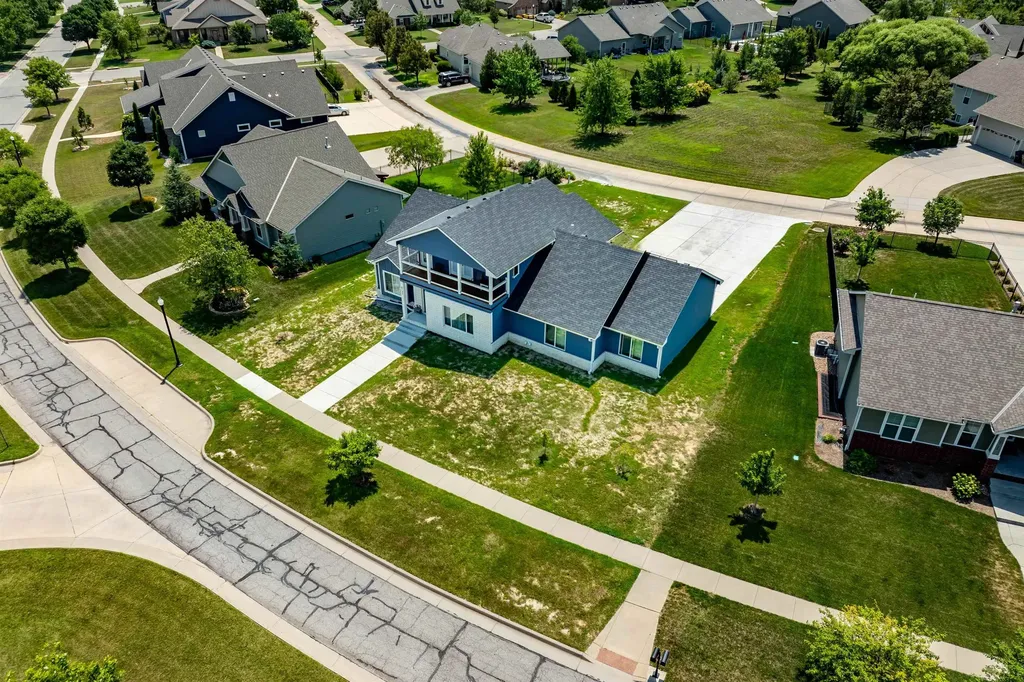 6733 E Central Park Avenue Bel Aire KS 67226