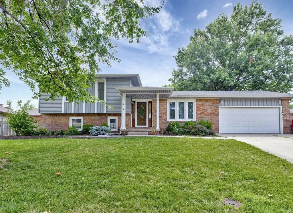 213 Timberlane Court Haysville KS 67060