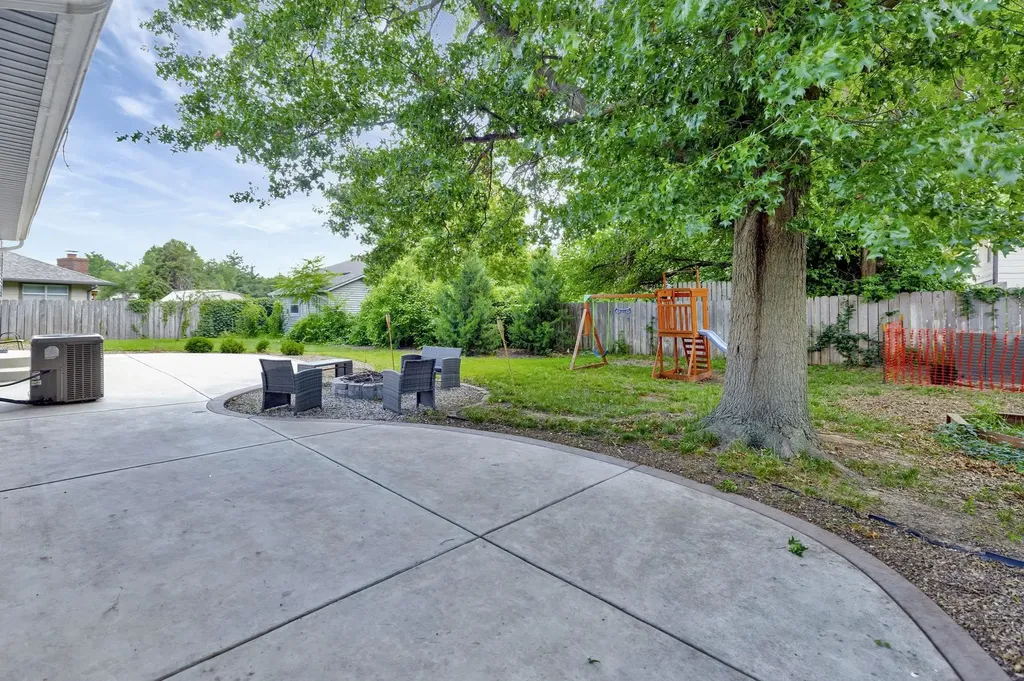213 Timberlane Court Haysville KS 67060