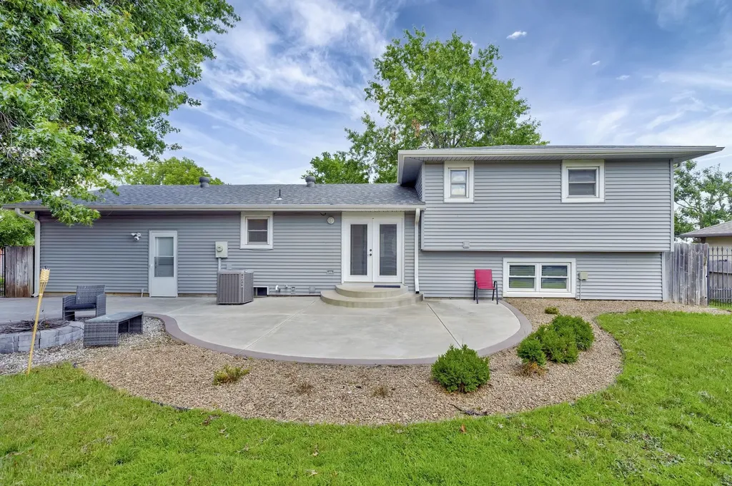 213 Timberlane Court Haysville KS 67060