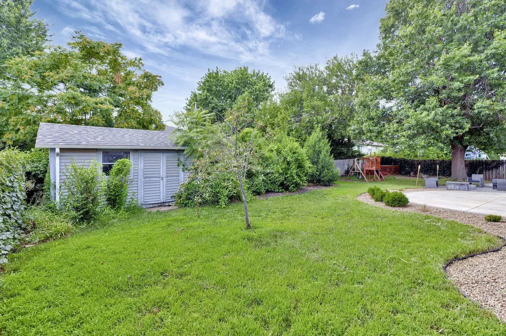 213 Timberlane Court Haysville KS 67060