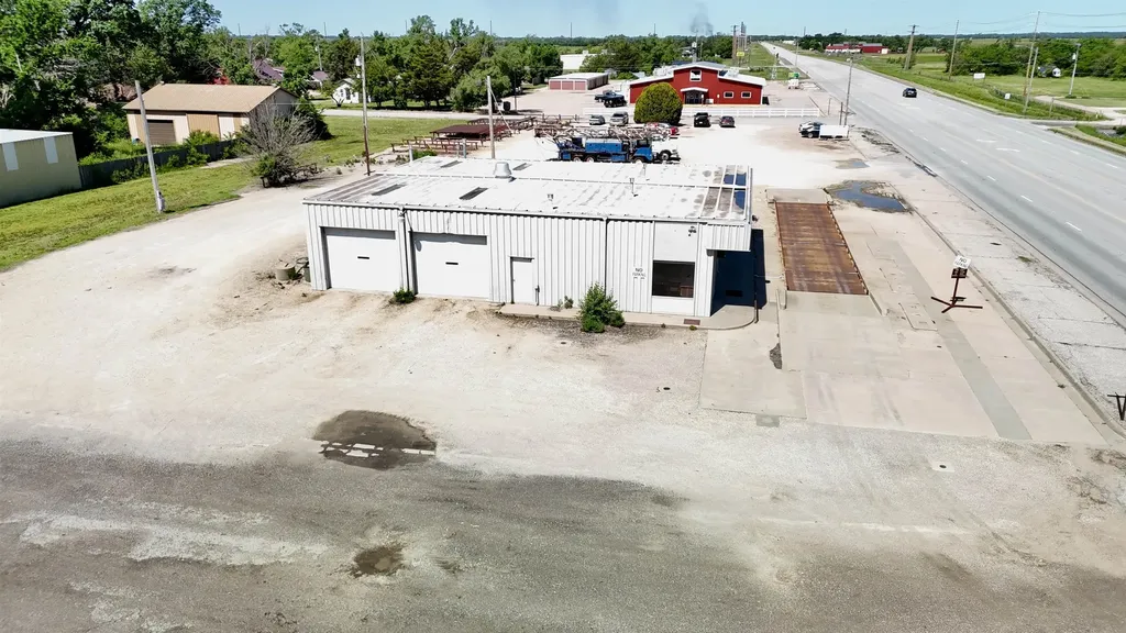203 W Dean Burrton KS 67020