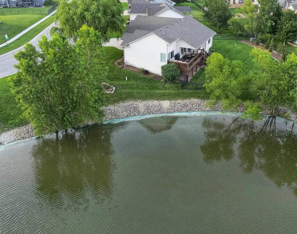 2722 N Woodridge Street Wichita KS 67226