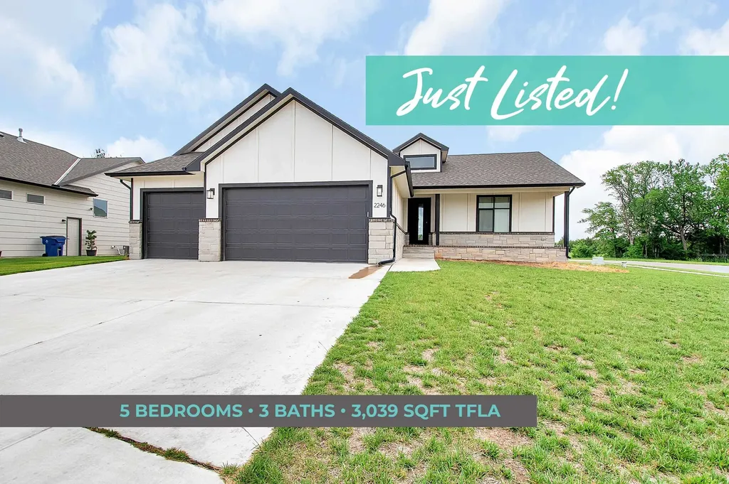 2246 S Nicole Circle Andover KS 67002