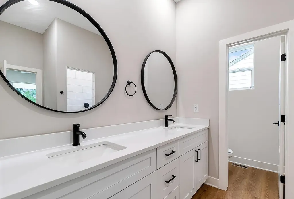 2246 S Nicole Circle Andover KS 67002