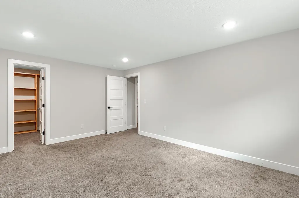 2246 S Nicole Circle Andover KS 67002
