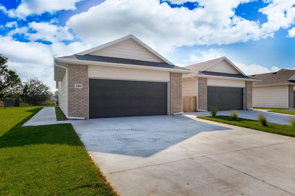 4445-4447 N Sandplum Street Wichita KS 67205