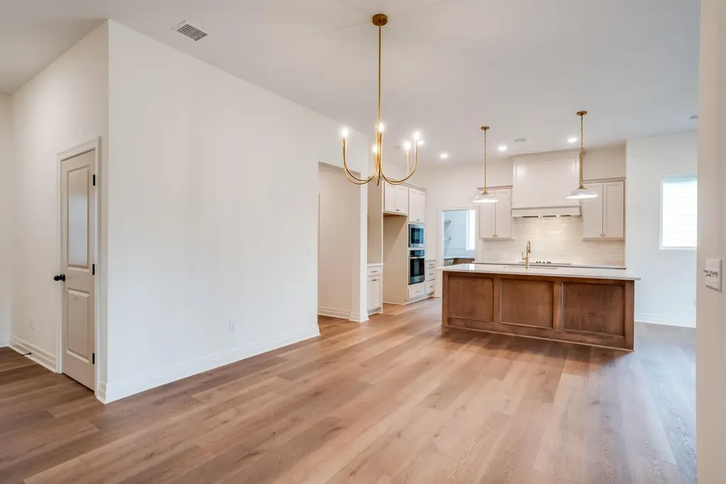 1634 N Forestview Street Wichita KS 67235