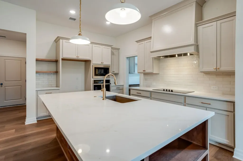 1634 N Forestview Street Wichita KS 67235