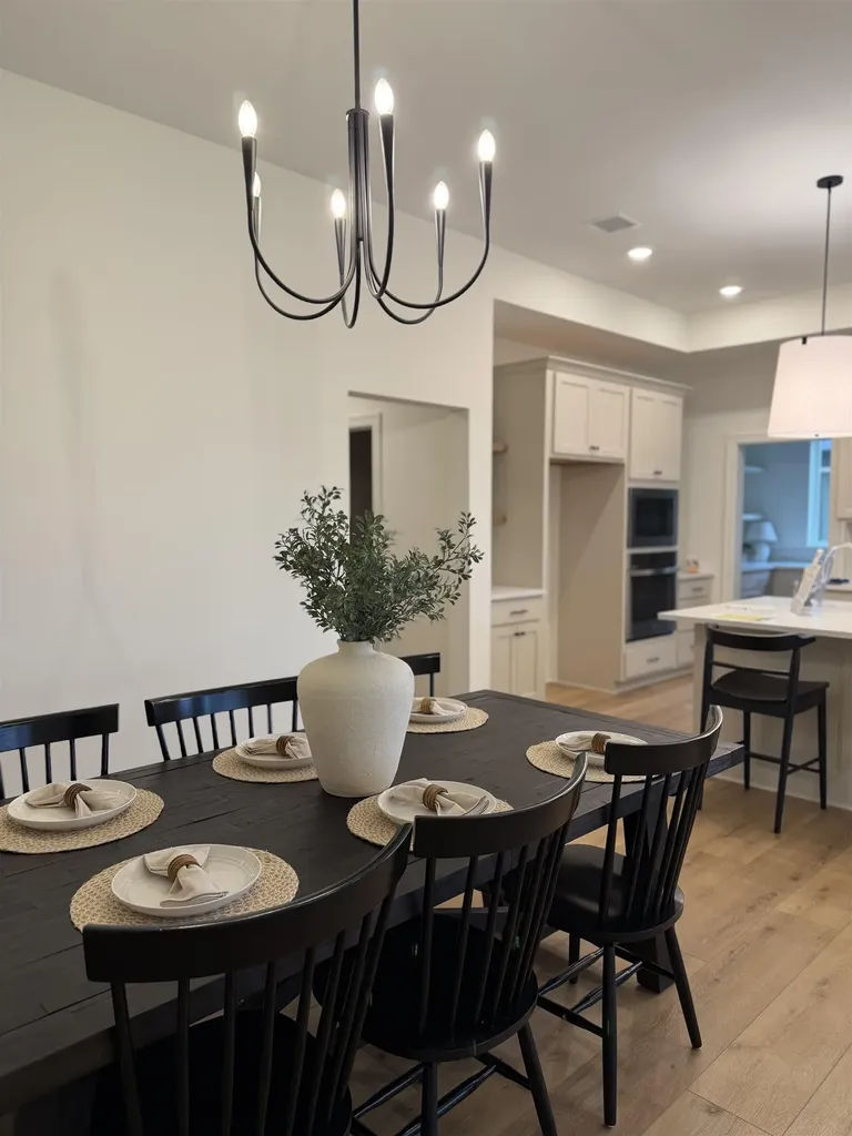 1630 N Forestview Street Wichita KS 67235