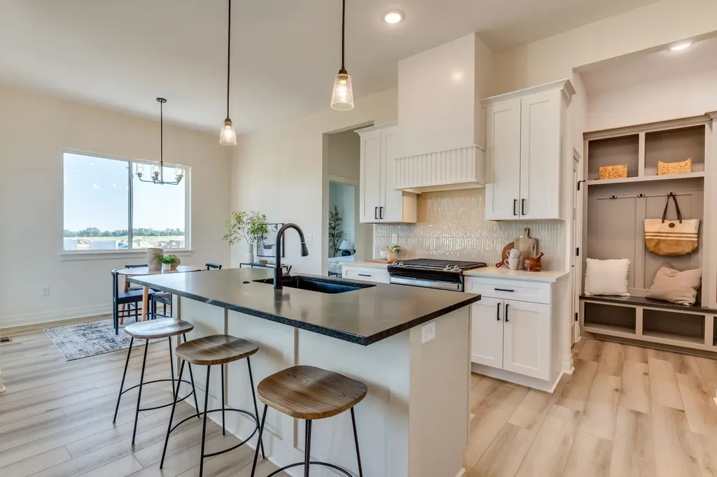 100 S Wellcrest Court Wichita KS 67052