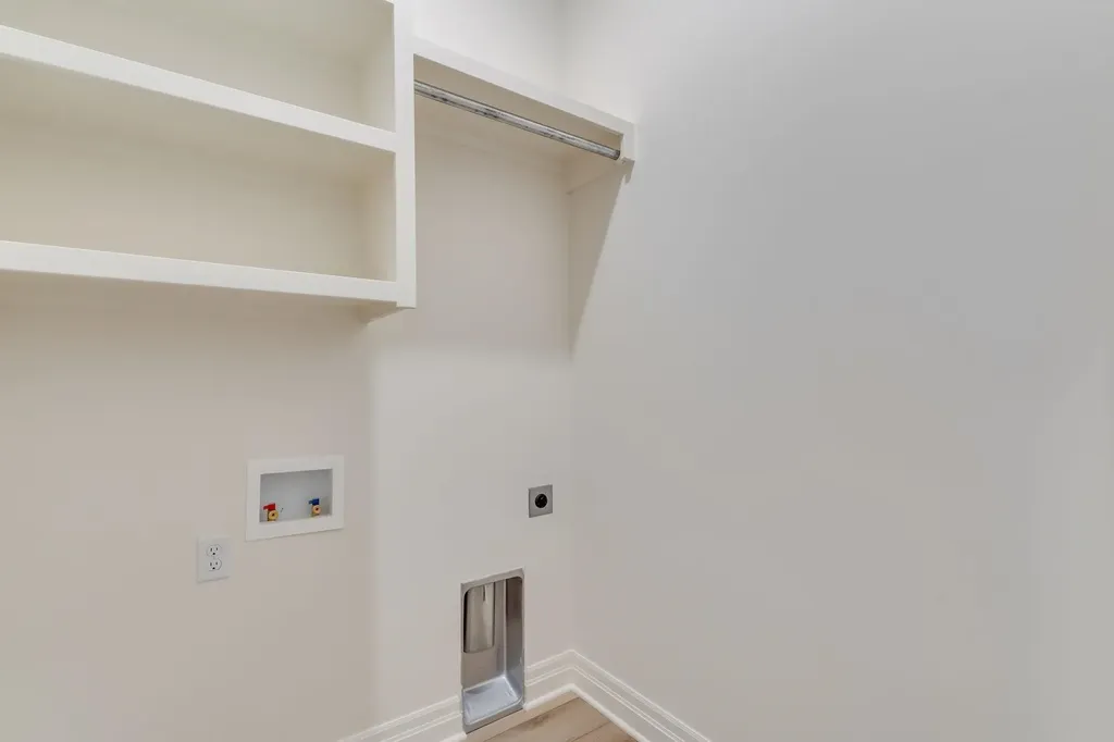 100 S Wellcrest Court Wichita KS 67052
