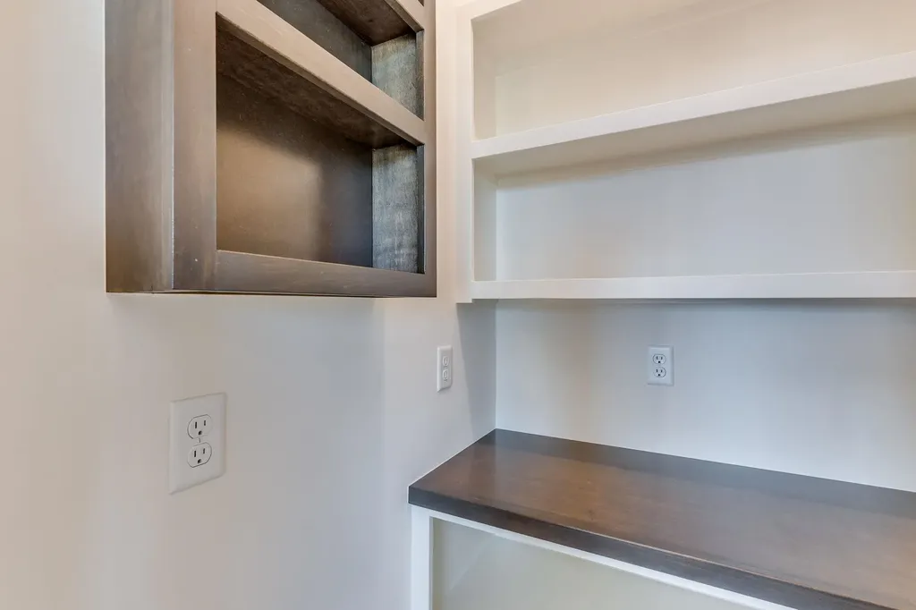 100 S Wellcrest Court Wichita KS 67052