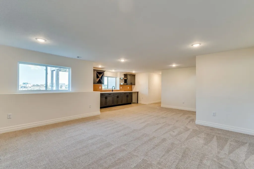 100 S Wellcrest Court Wichita KS 67052