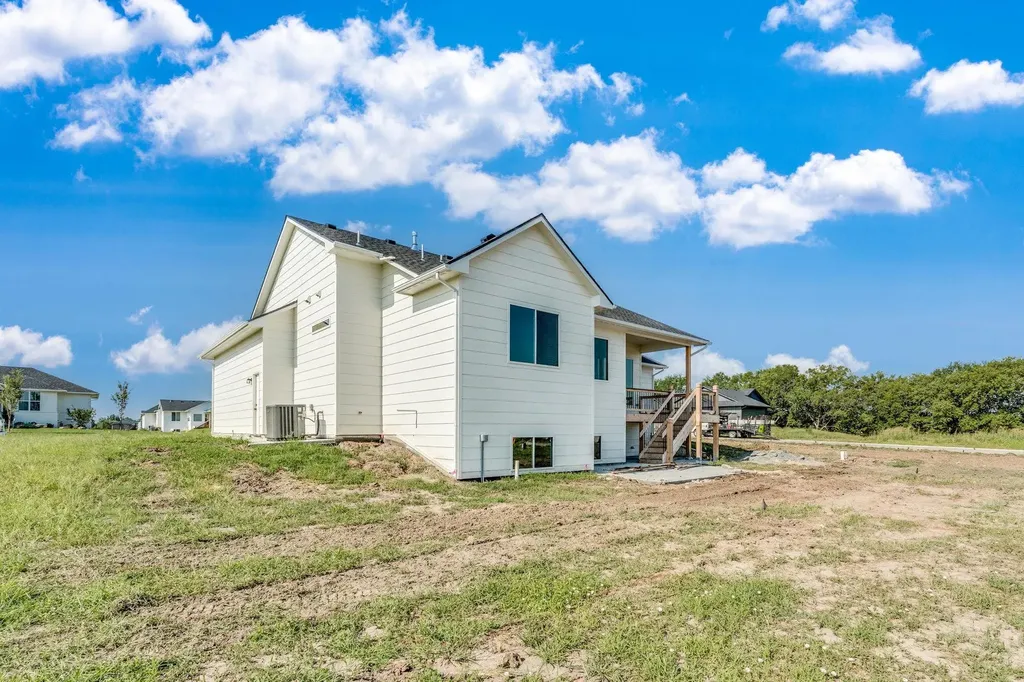 100 S Wellcrest Court Wichita KS 67052