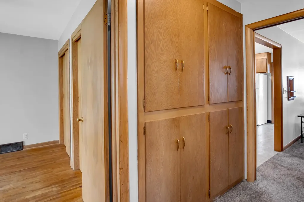 914-916 N Pine Street Newton KS 67114