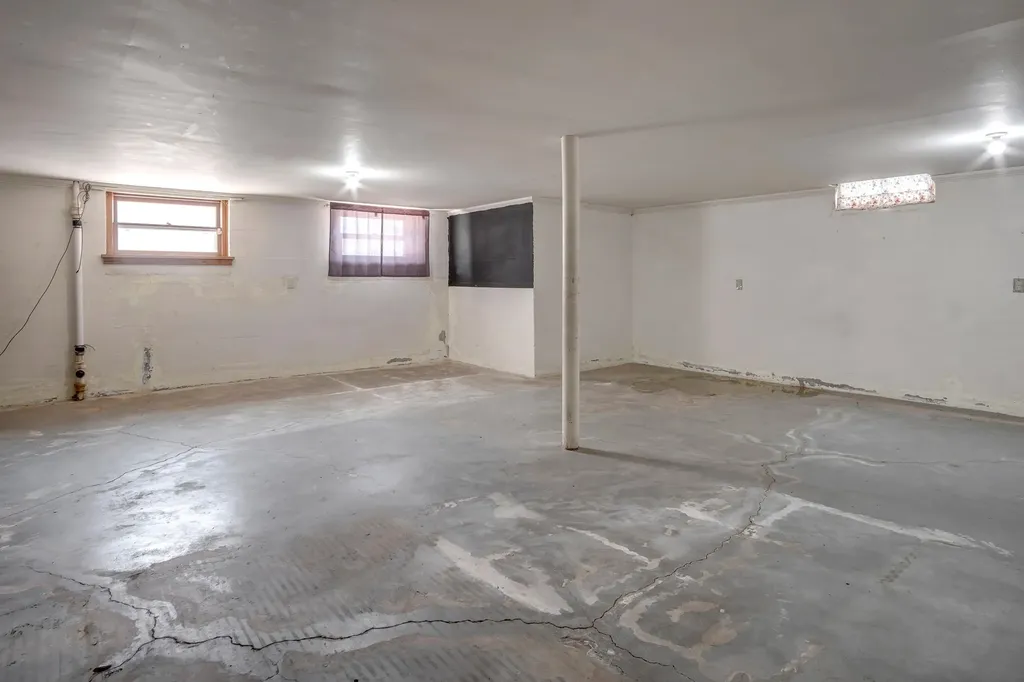 914-916 N Pine Street Newton KS 67114