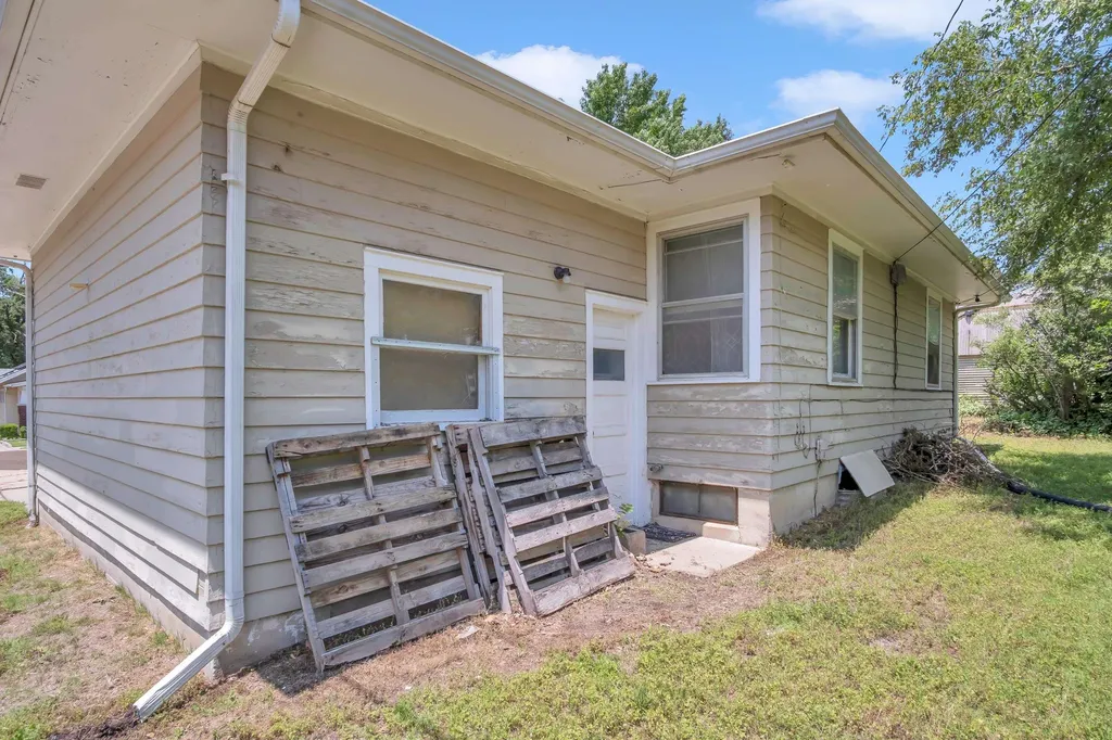 914-916 N Pine Street Newton KS 67114