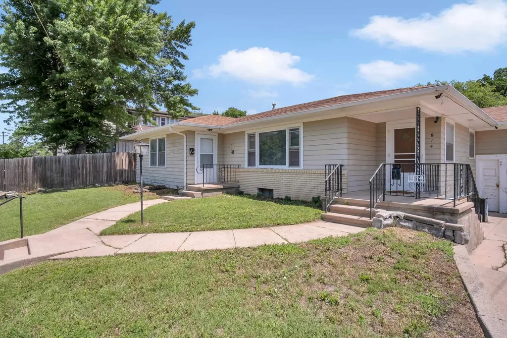914-916 N Pine Street Newton KS 67114