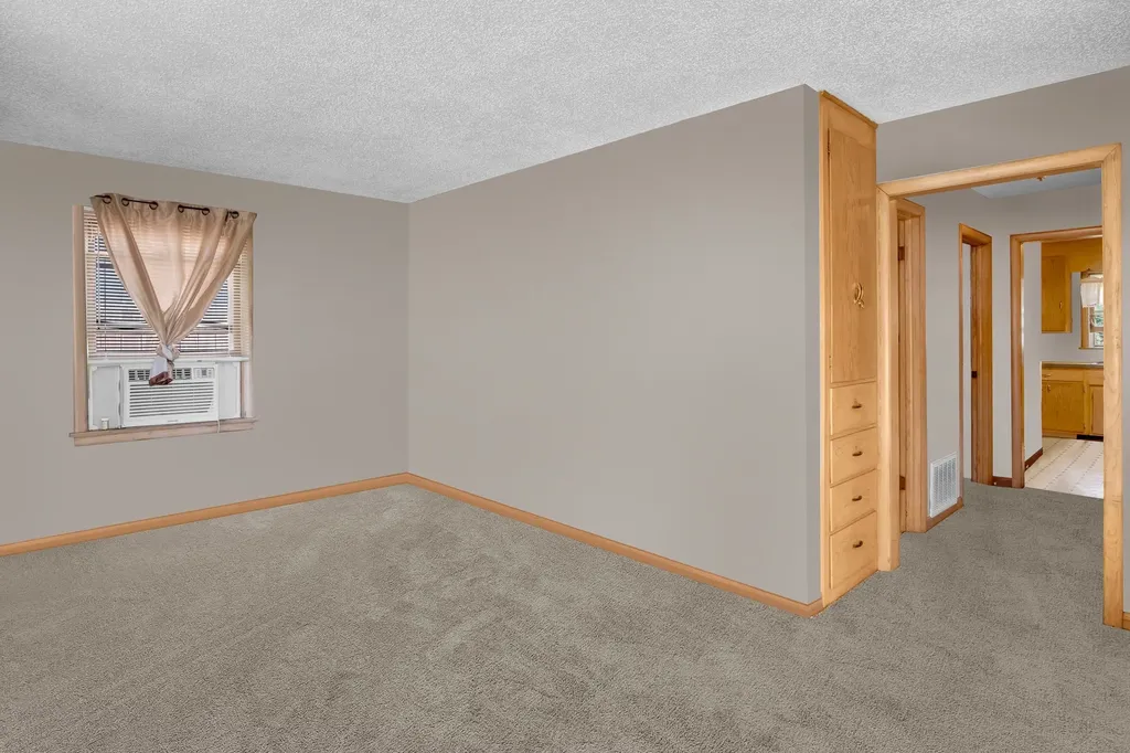 914-916 N Pine Street Newton KS 67114