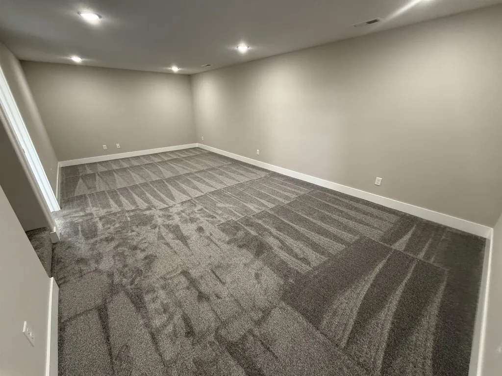 102 E Poplar Court Goddard KS 67052