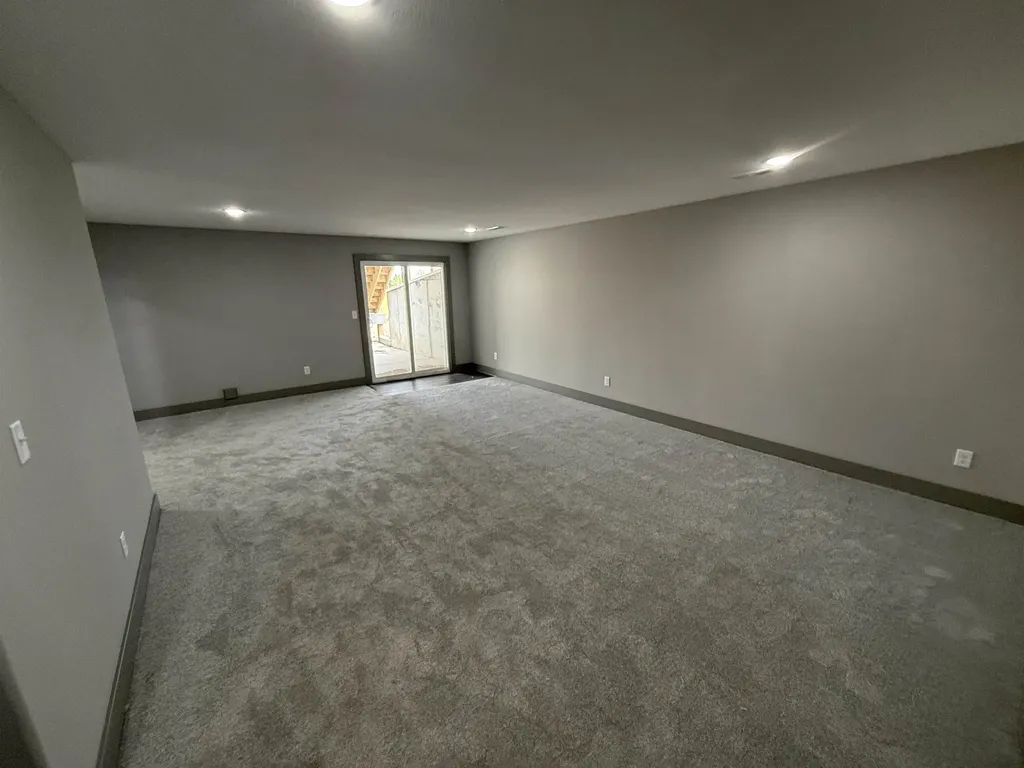 130 E Poplar Circle Goddard KS 67052
