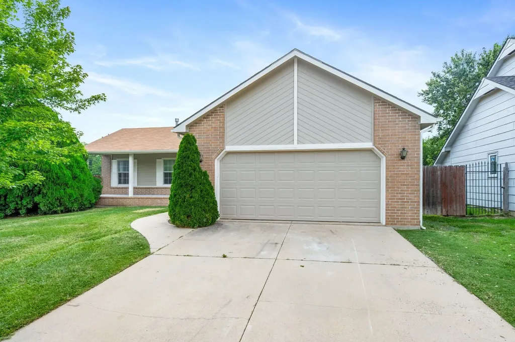 7025 E 39th Street N Wichita KS 67226