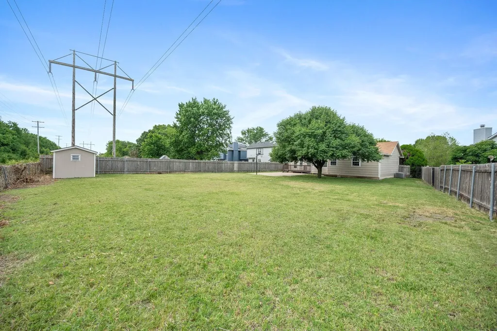 7025 E 39th Street N Wichita KS 67226