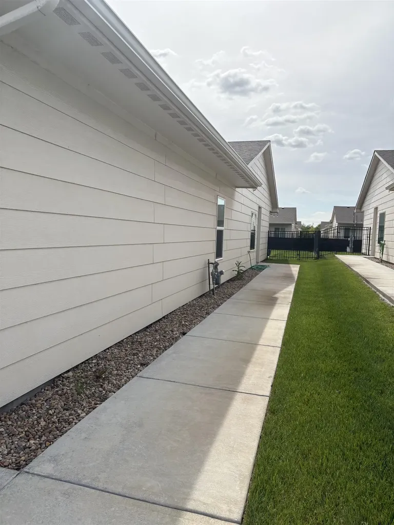 4463-4465 N Sandplum Street Wichita KS 67205