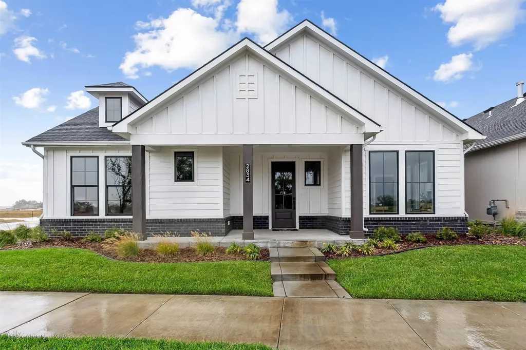 2834 W Shearwater Wichita KS 67204