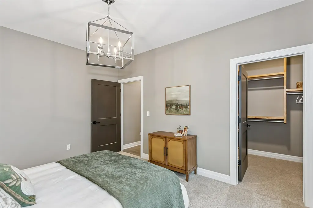 2834 W Shearwater Wichita KS 67204