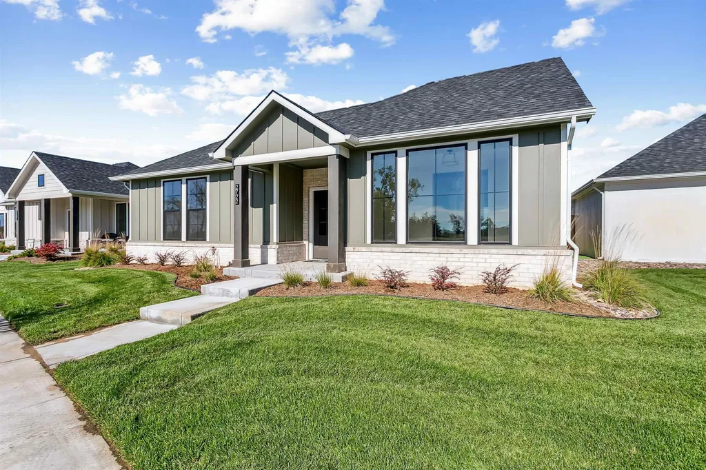 2722 W Shearwater Street Wichita KS 67204
