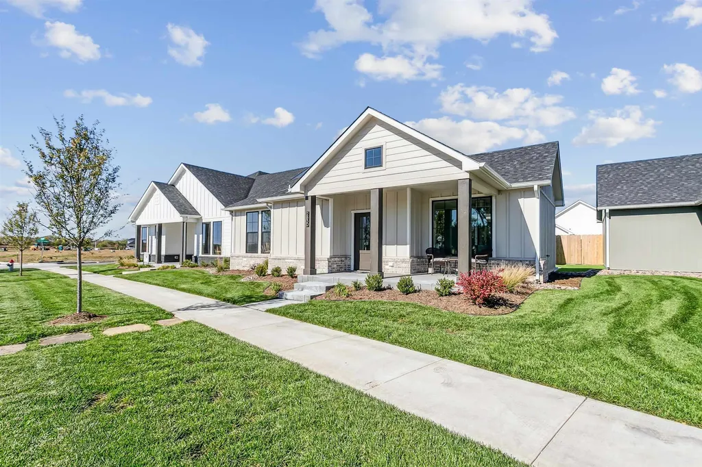2830 W Shearwater Wichita KS 67204