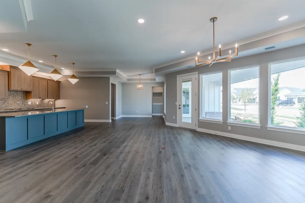 2718 W Shearwater Street Wichita KS 67204