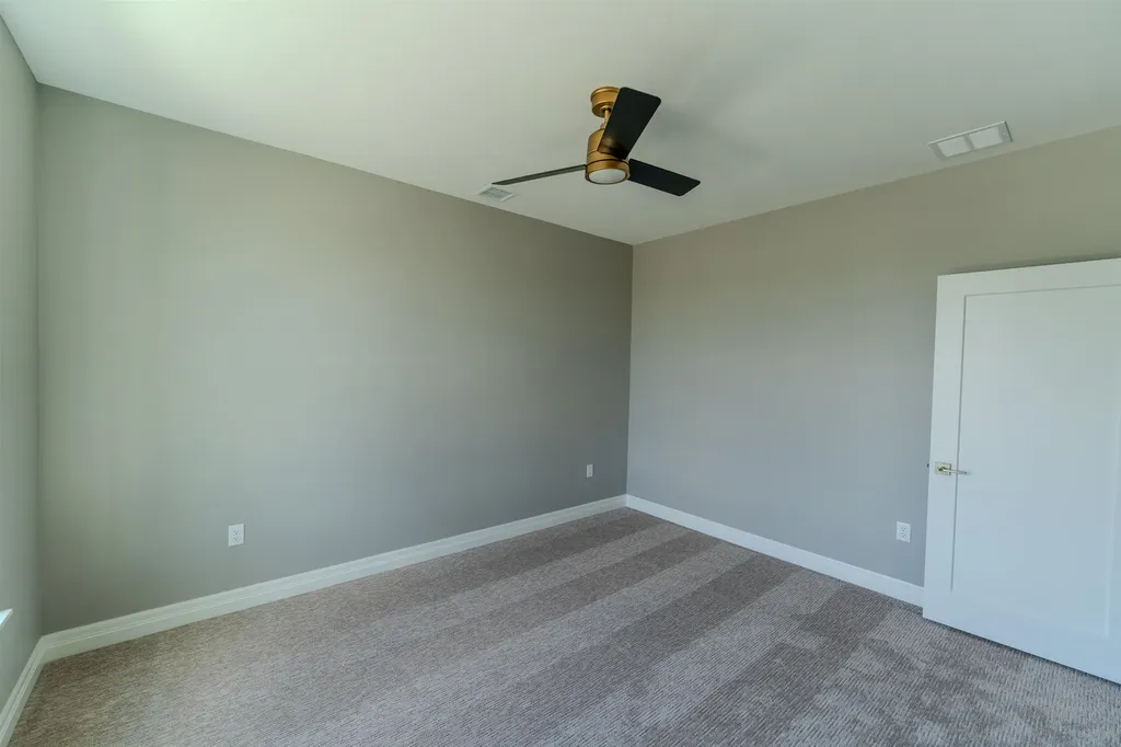 2718 W Shearwater Street Wichita KS 67204