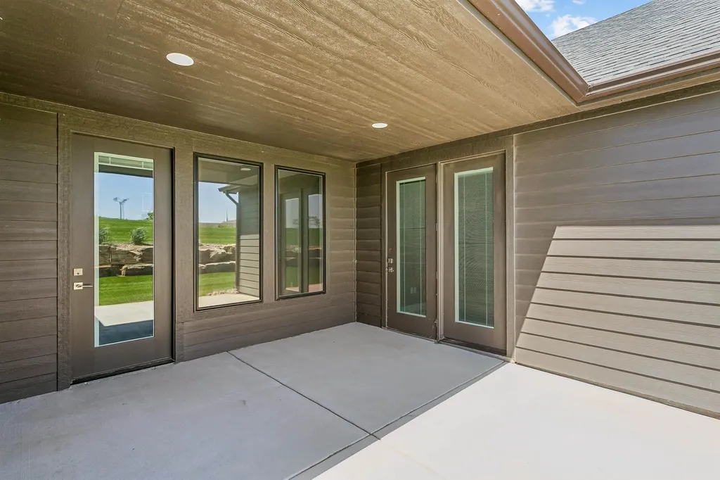 2620 W Shearwater Street Wichita KS 67204