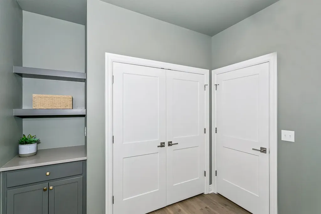 2624 W Shearwater Wichita KS 67204