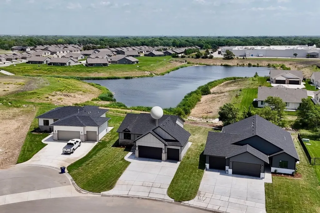 5542 N St Paul Street Wichita KS 67204