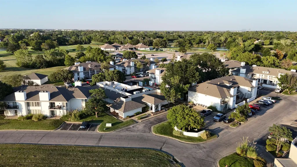 2280 N Tara Wichita KS 67226