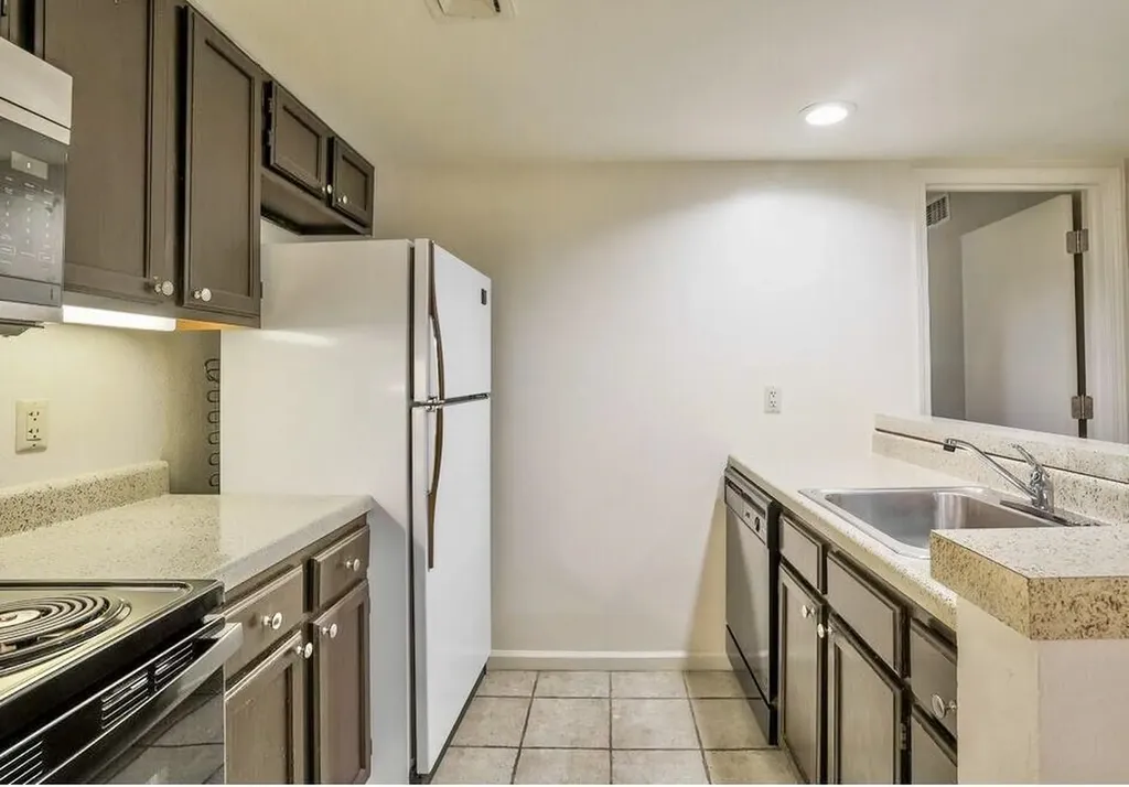 2280 N Tara Wichita KS 67226