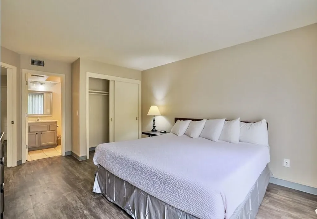 2280 N Tara Wichita KS 67226