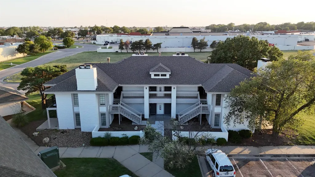 2280 N Tara Wichita KS 67226