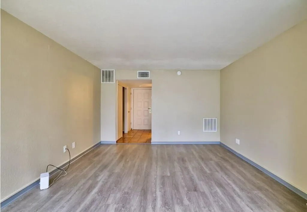 2280 N Tara Wichita KS 67226