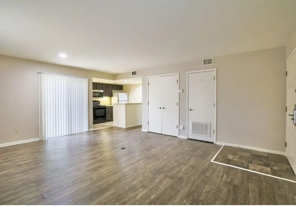 2280 N Tara Wichita KS 67226