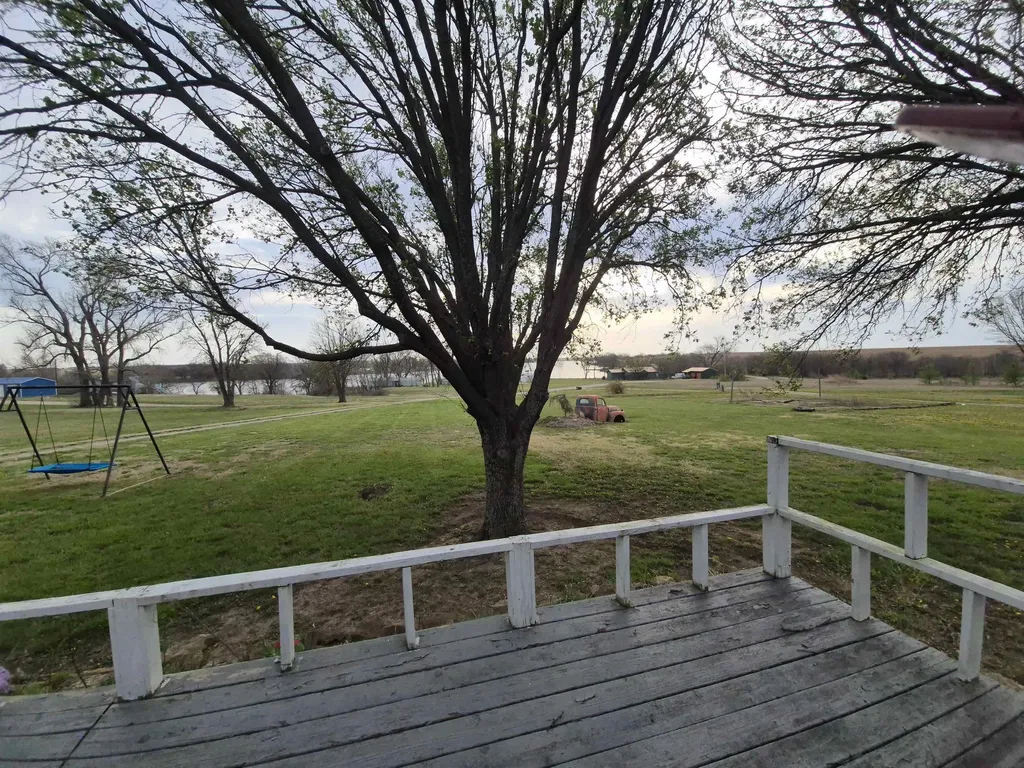 81 Eureka Lake Road Eureka KS 67045