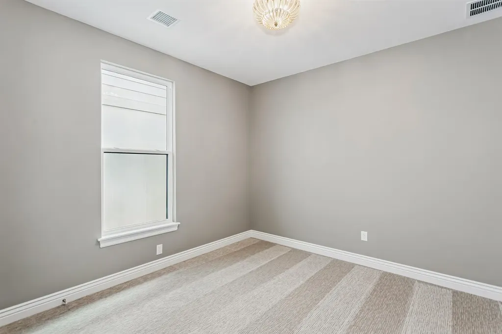 201 S Heritage Way Andover KS 67002